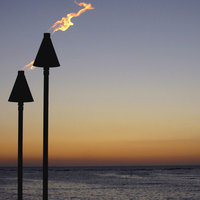 Q10 Luau Torch Sunset